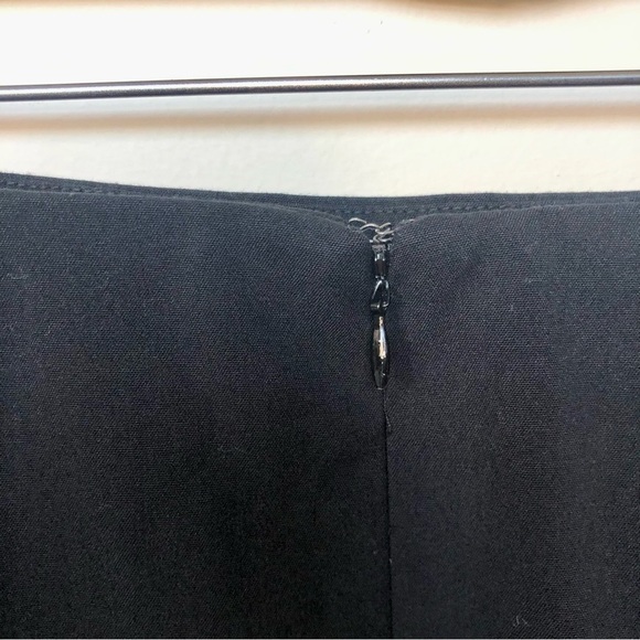 Adrienne Vittadini Black Scalloped Tiered Mini Skirt Size 10 - Picture 4 of 6